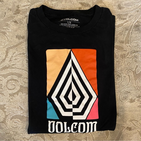 Men’s large Volcom T-shirt - Picture 1 of 4